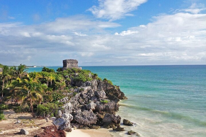 Tulum Ruins & Cenote Guided Private Tour from Tulum and Riviera Maya