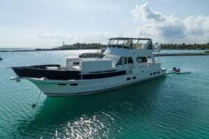 4-Hour Private 72ft Yacht — Playa del Carmen and Riviera Maya