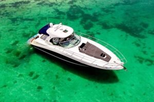 5-Hour Private Luxury 40ft Yacht All Inclusive — Tulum & Playa del Carmen