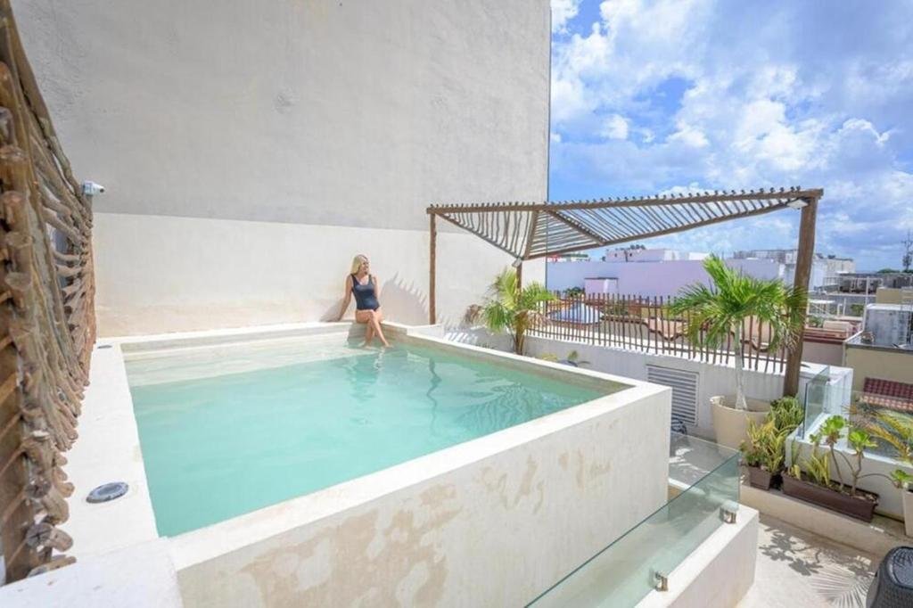 Aruma Suites