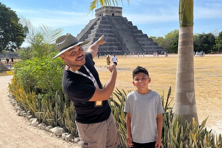 Private Tour: Chichen Itza, Cenote Oxman and Lunch in Valladolid