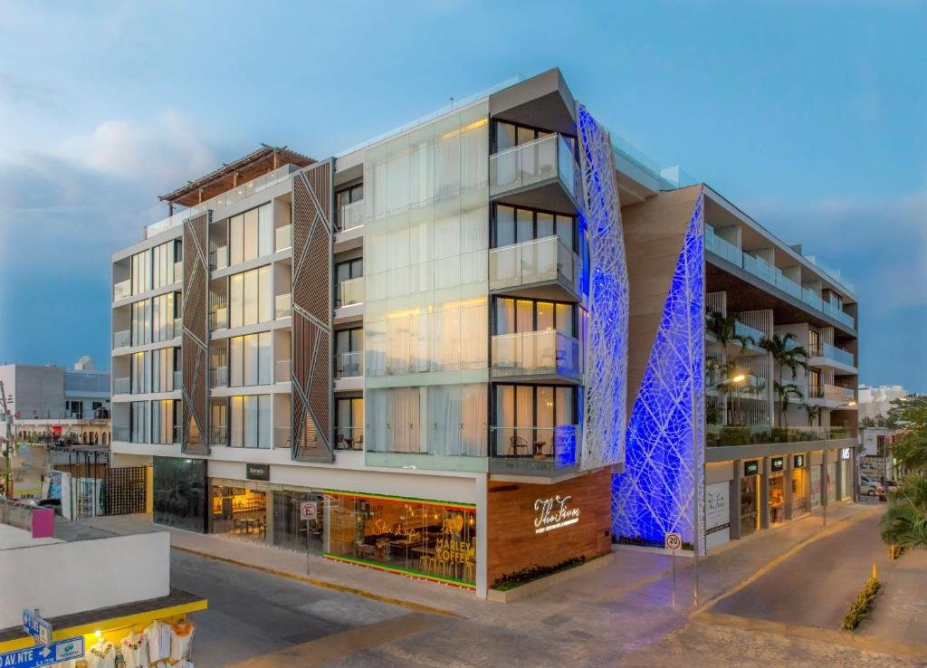 The Fives Downtown Hotel & Residences — Curio Collection by Hilton